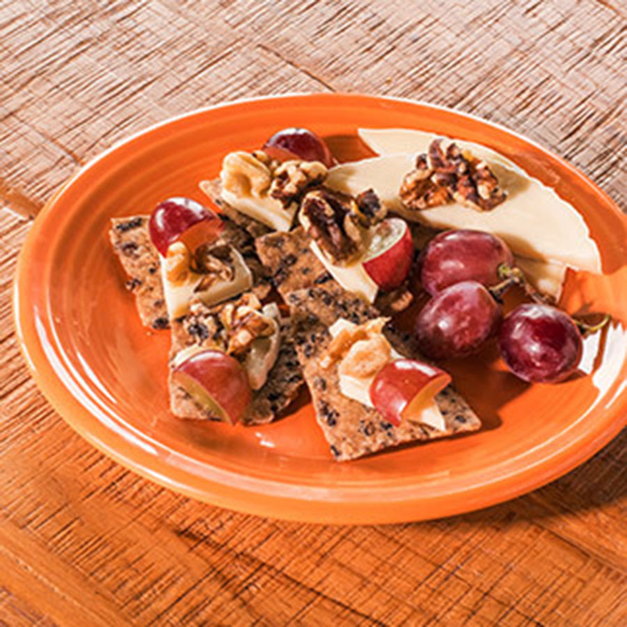 Brie, Red Grapes & Walnut - Riceworks